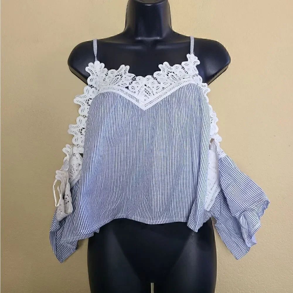 NWT LF Seek the Label Cold Shoulder Top